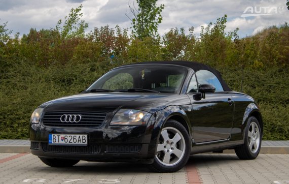 Audi TT Roadster 1.8 T 110 kW / AJ NA SPLÁTKY / PROTIÚČET / 2002 - hlavní pohled