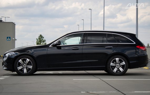 Mercedes-Benz C trieda Kombi 180 mHEV A/T 2024 černá