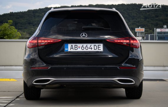 Mercedes-Benz C trieda Kombi 180 mHEV A/T 2024 černá