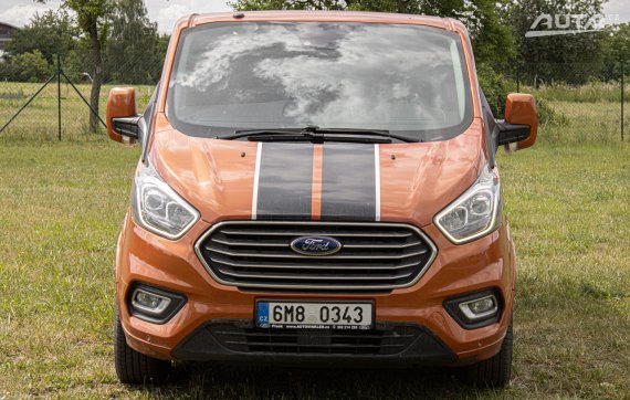 Ford Tourneo Custom 2.0 TDCi 2019 oranžová