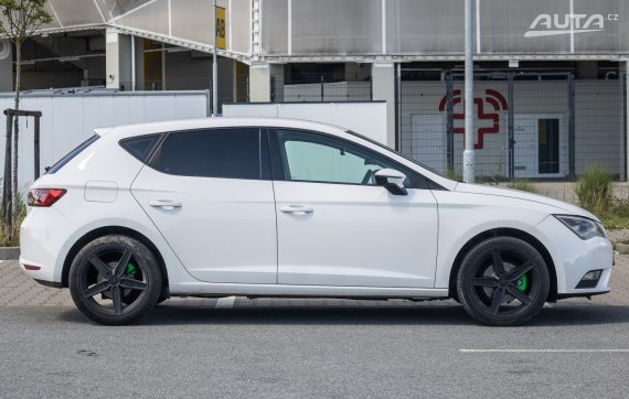 Seat Leon 1.6 TDI, 77kW (2014) / AJ NA SPLÁTKY / PROTIÚČET / 2014 bílá
