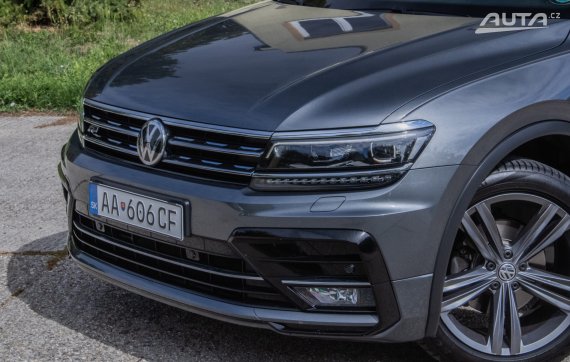 Volkswagen Tiguan 2.0 TDI R-Line DSG / ACC / Head-Up / Ťažné / AJ NA SPLÁTKY / PROTIÚČET 2019 šedá