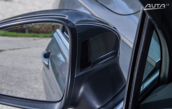 Volkswagen Tiguan 2.0 TDI R-Line DSG / ACC / Head-Up / Ťažné / AJ NA SPLÁTKY / PROTIÚČET 2019 šedá