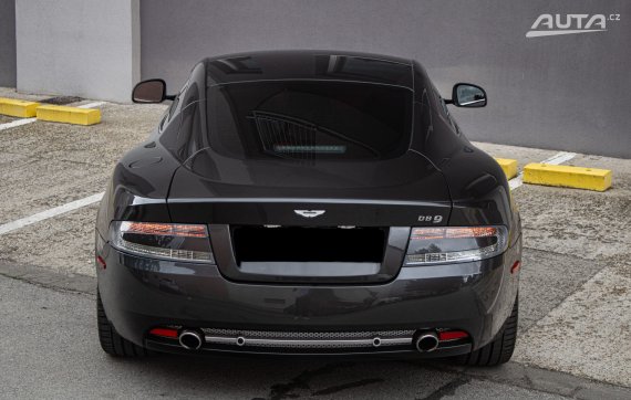 Aston Martin DB9 6.0 V12 351kW AT 2014 / AJ NA SPLÁTKY / PROTIÚČET / 2014 šedá
