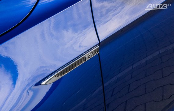 Volkswagen Passat Variant 2.0 TDI R-Line 4M/IQ/Dyn/Ťažn/ACC/Nelak/AJ NA SPLÁTKY/PROTIÚČET 2019 modrá