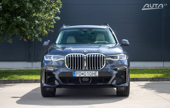 BMW X7 40d V ZÁRUKE! 2020 šedá
