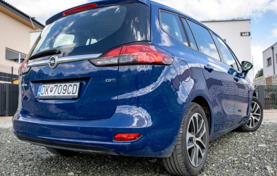 Opel Zafira TOURER 96kW 7-Miestne AT/6 / AJ NA SPLÁTKY / PROTIÚČET 2018 modrá