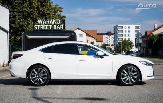 Mazda 6 2.5 Skyactiv-G A/T, 143kW (2021) / AJ NA SPLÁTKY / PROTIÚČET / 2021 bílá