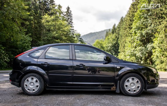 Ford Focus 66kW MT/5 / AJ NA SPLÁTKY / PROTIÚČET 2007 černá