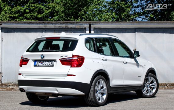 BMW X3 xDrive20d 135kW A/T / AJ NA SPLÁTKY / PROTIÚČET / 2011 bílá