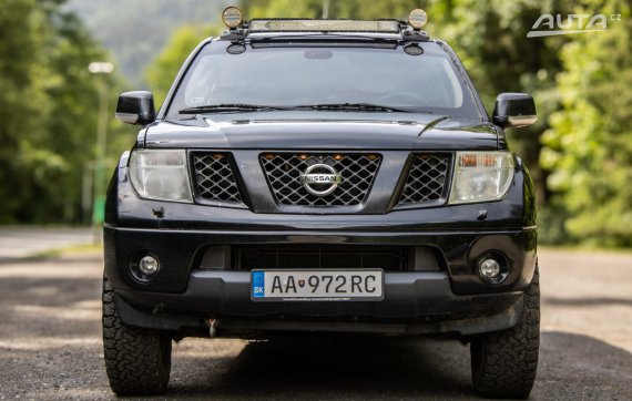 Nissan Navara 126kW AWD / AJ NA SPLÁTKY / PROTIÚČET 2009 černá