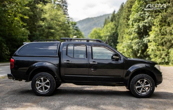 Nissan Navara 126kW AWD / AJ NA SPLÁTKY / PROTIÚČET 2009 černá