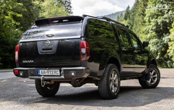 Nissan Navara 126kW AWD / AJ NA SPLÁTKY / PROTIÚČET 2009 černá