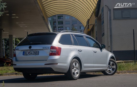 Škoda Octavia Combi 1.6 TDI 110k Style DSG 2016 stříbrná metalíza