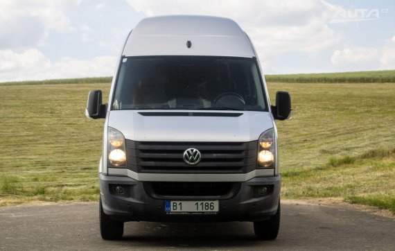 Volkswagen Crafter 2013 béžová