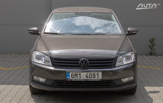 Volkswagen Passat 2.0 TDI 4Motion 2012 hnědá