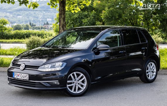 Volkswagen Golf 1.5 TSI Comfortline DSG, 110kW (2017) / AJ NA SPLÁTKY / PROTIÚČET / 2017 černá