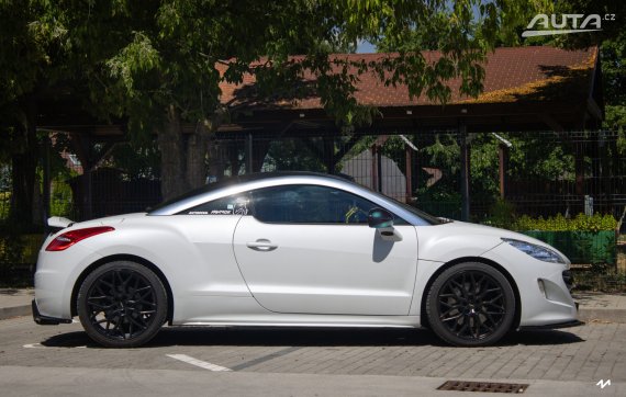 Peugeot RCZ 1.6 THP 200k / AJ NA SPLÁTKY / PROTIÚČET / 2011 bílá