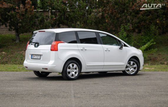 Peugeot 5008 1.6 HDi / 82kW / M6 / ZÁRUKA / AJ NA SPLÁTKY / PROTIÚČET 2011 bílá