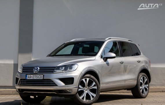 Volkswagen Touareg 3.0 TDI V6 BMT 4MOTION / 193kW / A8 / ZÁRUKA / AJ NA SPLÁTKY / PROTIÚČET 2015 - hlavní pohled
