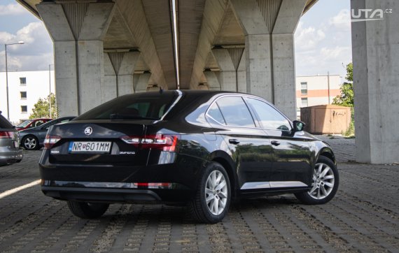 Škoda Superb 2.0 TDI DSG 110kW / NA SPLÁTKY / NA PROTIÚČET 2019 černá