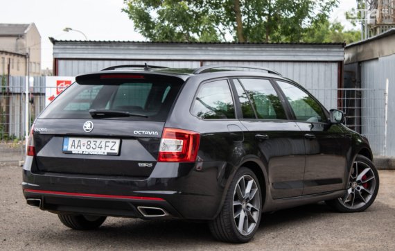 Škoda Octavia Combi 2.0 TDI RS / 135kW / A6 / ZÁRUKA / AJ NA SPLÁTKY / PROTIÚČET 2014 černá
