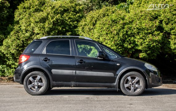 Suzuki SX4 ST 88kW / AJ NA SPLÁTKY / PROTIÚČET 2011 černá