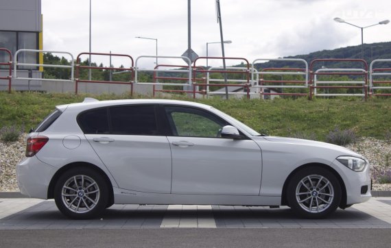 BMW Rad 1 116d 2011 bílá