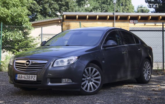 Opel Insignia 2.0 CDTI 160k Cosmo A/T 2009 - hlavní pohled