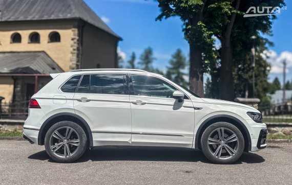 Volkswagen Tiguan Hightline 2.0 TSI AT/7 4Motion / AJ NA SPLÁTKY / PROTIÚČET 2017 bílá