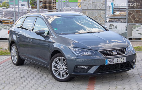 Seat Leon 1.5 TSI 2019 šedá