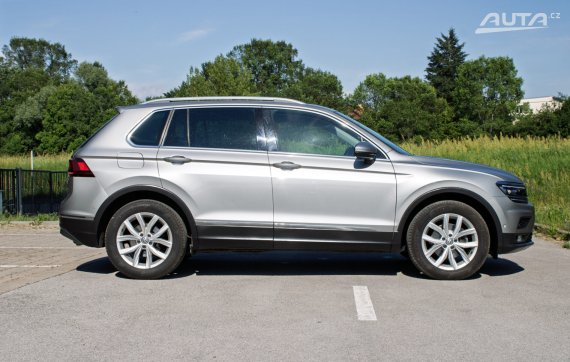 Volkswagen Tiguan 2.0 TDI SCR BMT 4MOTION Edition Highline DSG 110kW / NA SPLÁTKY / NA PROTIÚČE 2020 stříbrná metalíza
