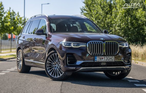 BMW X7 xDrive40d 2022 / AJ NA SPLÁTKY / PROTIÚČET 2022 červená