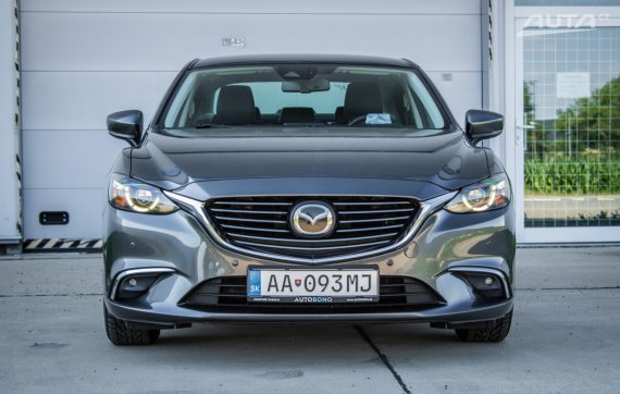 Mazda 6 2.5 Skyactiv-G Revolution TOP AT6 141kW / NA SPLÁTKY / NA PROTIÚČET 2017 šedá