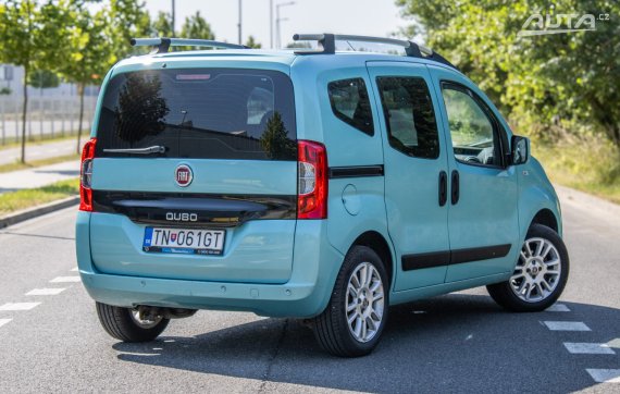 Fiat Qubo FWD 57kW / AJ NA SPLÁTKY / PROTIÚČET 2019 modrá