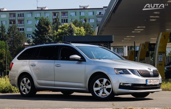 Škoda Octavia Combi 1.6 TDI 85kW MT5 / NA SPLÁTKY / NA PROTIÚČET 2019 šedá