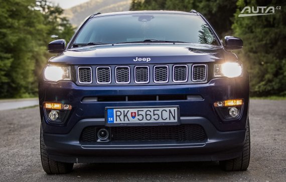 Jeep Compass Longitude 103kW MT/6 / AJ NA SPLÁTKY / PROTIÚČET 2020 modrá