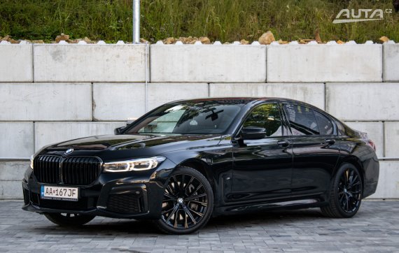 BMW Rad 7 750i xDrive M Sport / 390kW / A8 / ZÁRUKA / AJ NA SPLÁTKY / PROTIÚČET 2021 - hlavní pohled