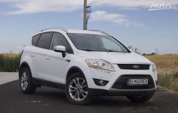 Ford Kuga 2.0 TDCi Duratorq Titanium AWD 2013 bílá