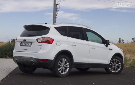 Ford Kuga 2.0 TDCi Duratorq Titanium AWD 2013 bílá