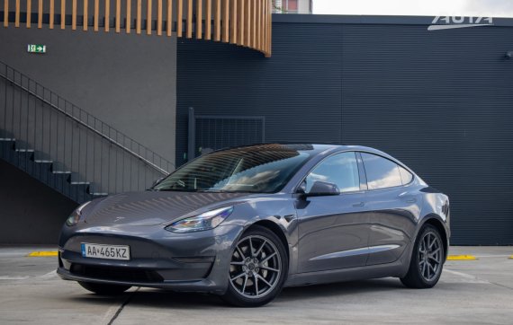 Tesla Model 3 Long Range / Tažné / Tepelné čerpadlo / AJ NA SPLÁTKY /PROTIÚČET 2021 šedá