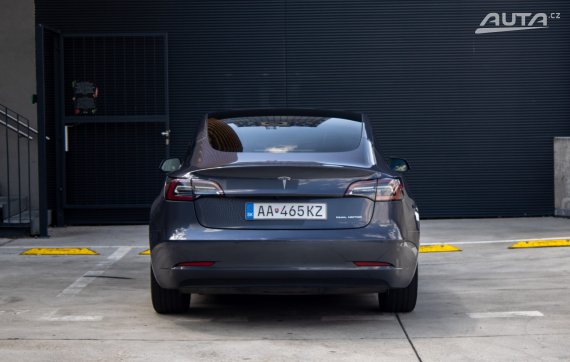Tesla Model 3 Long Range / Tažné / Tepelné čerpadlo / AJ NA SPLÁTKY /PROTIÚČET 2021 šedá