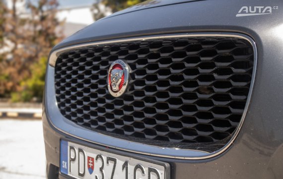 Jaguar E-Pace 2.0 I4 P200 / AJ NA SPLÁTKY - PROTIÚČET / 2019 šedá