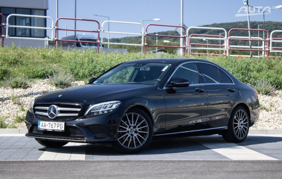 Mercedes-Benz C trieda Sedan 180 9G 2018 - hlavní pohled