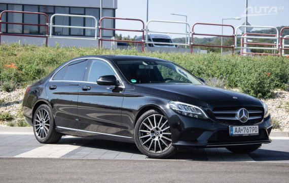 Mercedes-Benz C trieda Sedan 180 9G 2018 černá