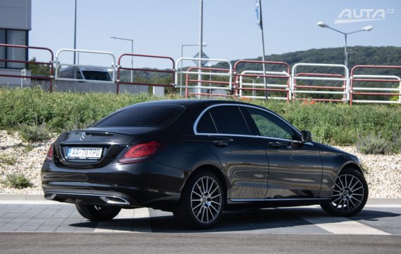 Mercedes-Benz C trieda Sedan 180 9G 2018 černá