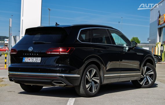Volkswagen Touareg 3.0 V6 TDI SCR 4 MOTION Tiptronic 170kW AT / NA SPLÁTKY / NA PROTIÚČET 2019 černá