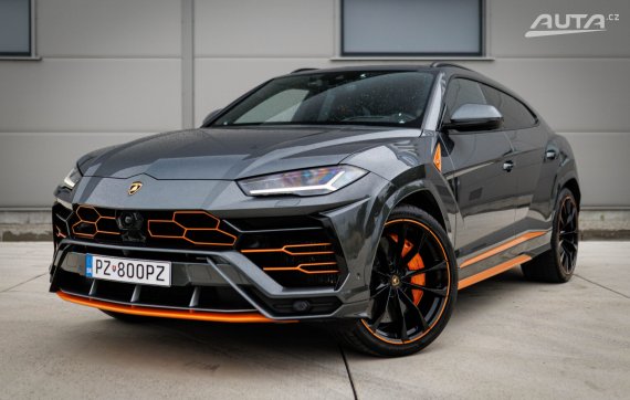 Lamborghini Urus / PO SERVISE /
