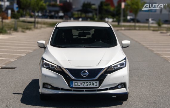 Nissan Leaf N-Connecta / 160kW / 62kWh / Automat / ZÁRUKA / AJ NA SPLÁTKY / PROTIÚČET 2020 bílá
