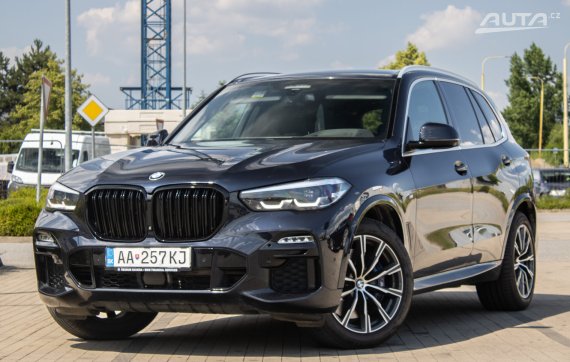 BMW X5 xDrive 30d M Sport / 195kW / A8 / ZÁRUKA / AJ NA SPLÁTKY / PROTIÚČET 2019 - hlavní pohled